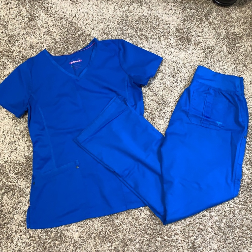 Set of small Healing Hands: Purple Label Yoga scrubs